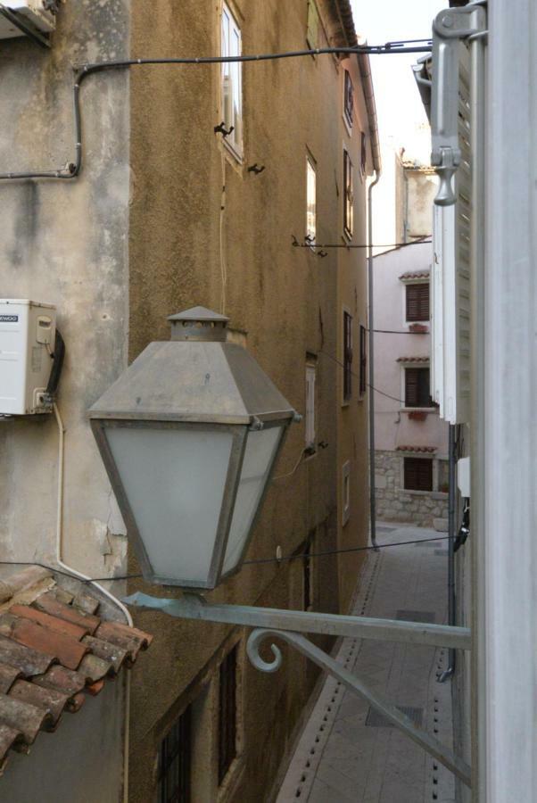 Apartments And Rooms Oliva Cres Exterior foto